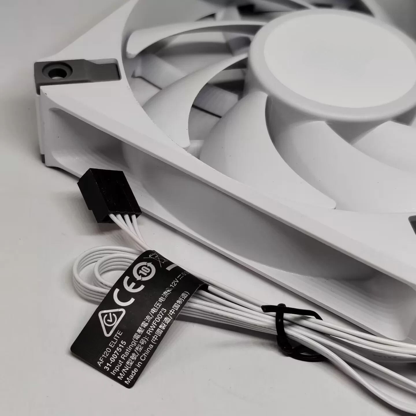Untuk Kipas Casing Corsair AF1 - Case Fan Controller ulasan dan harga
